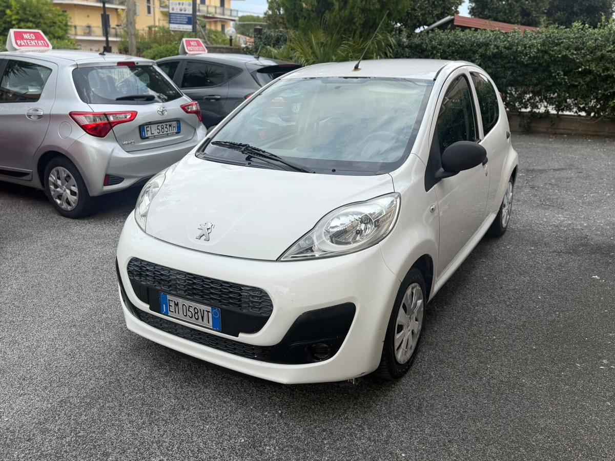 Peugeot 107 68CV 5p. Superga (3)
