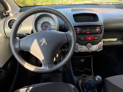 Peugeot 107 68CV 5p. Superga (8)