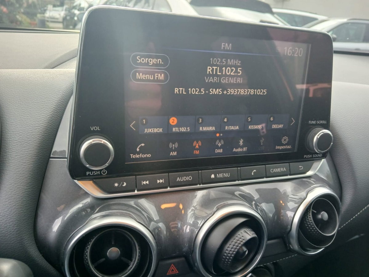 Nissan Juke 1.0 DIG-T 117 CV N-Connecta (10)