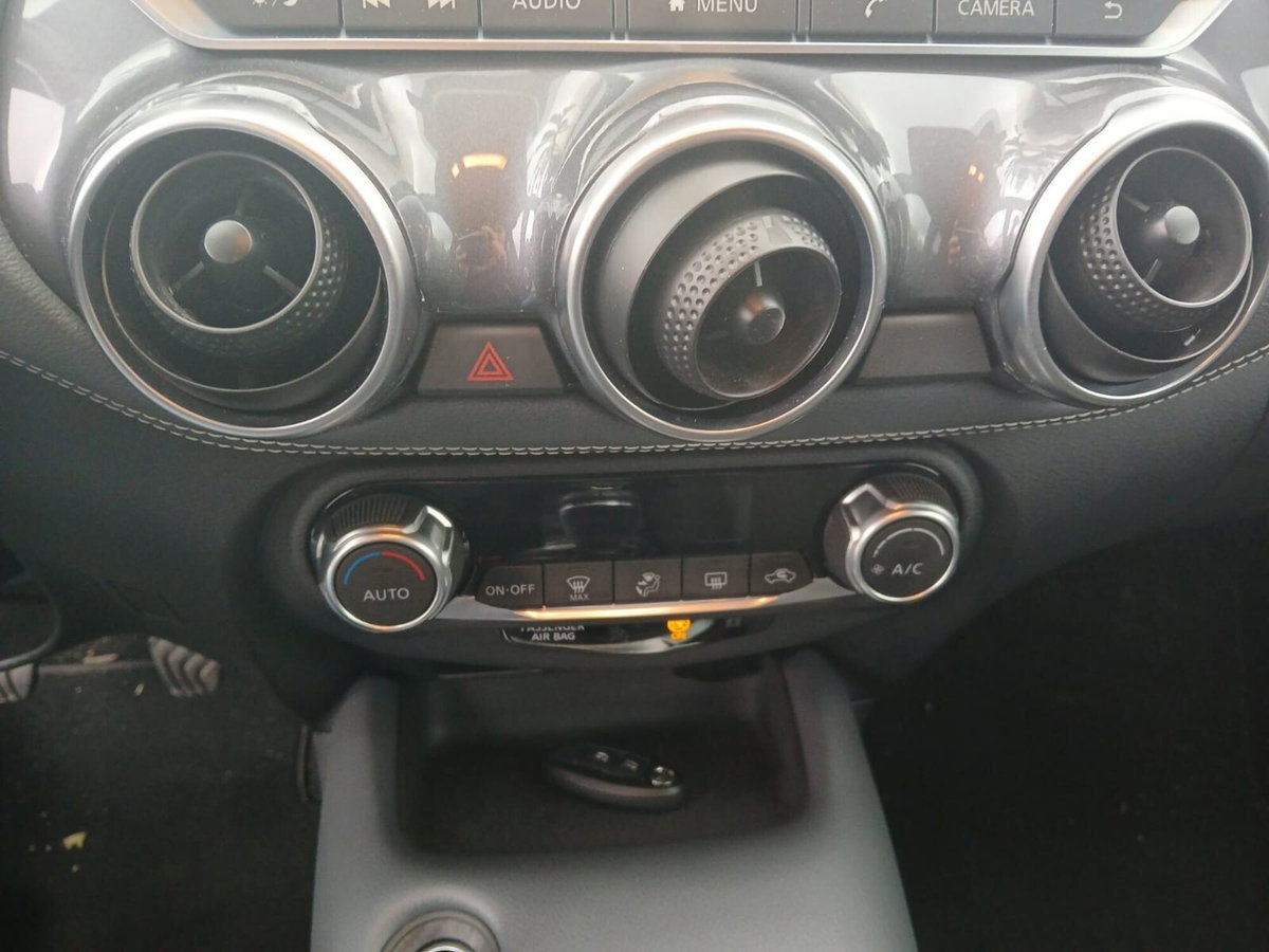 Nissan Juke 1.0 DIG-T 117 CV N-Connecta (12)