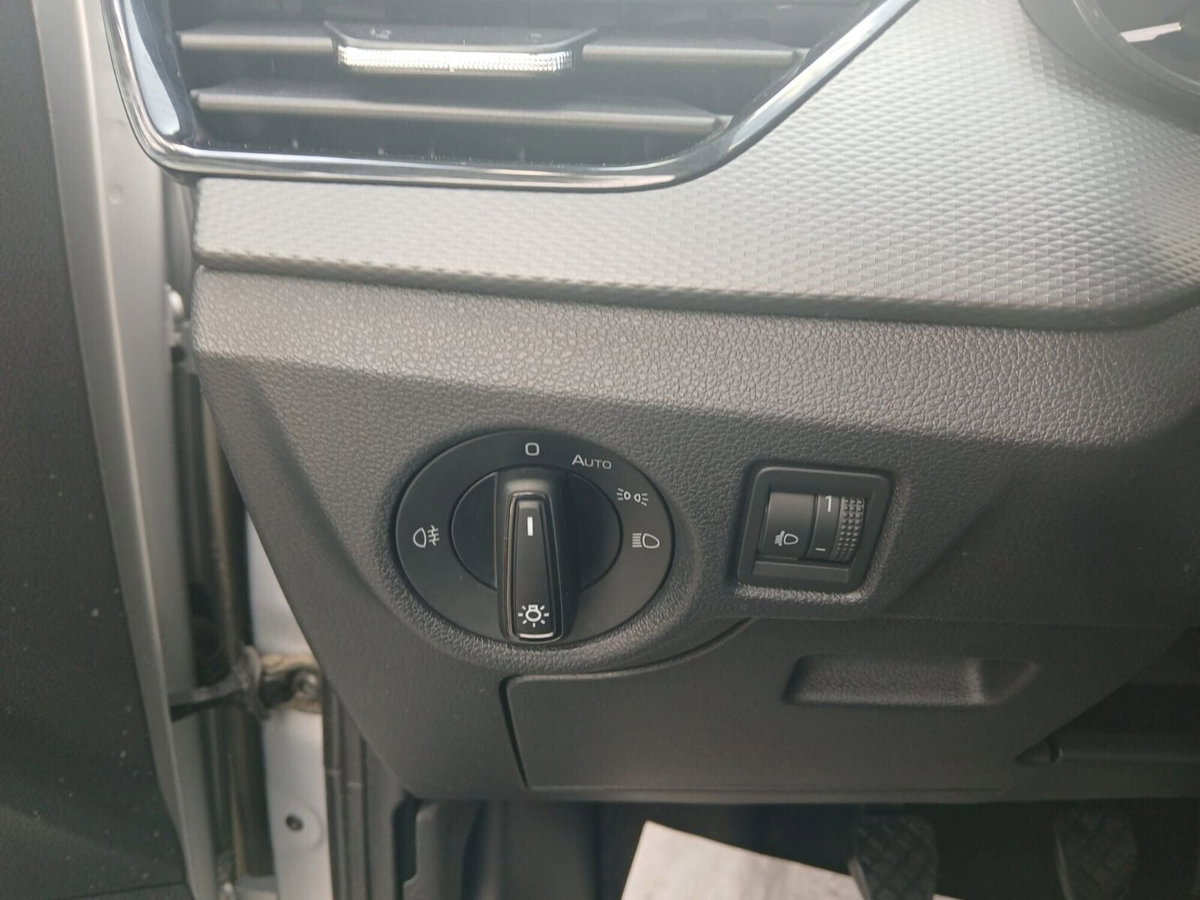 Skoda Kamiq 1.0 TSI Ambition (16)