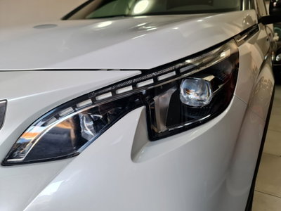 Peugeot 3008 BlueHDi 120 S&S EAT6 GT Line (15)
