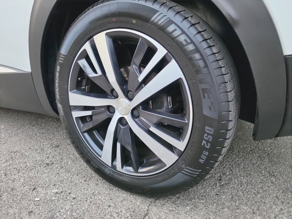 Peugeot 3008 BlueHDi 120 S&S EAT6 GT Line (2)