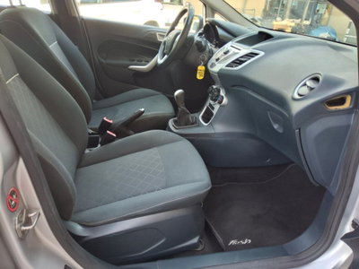 Ford Fiesta 1.2 82 CV 5 porte Titanium (14)