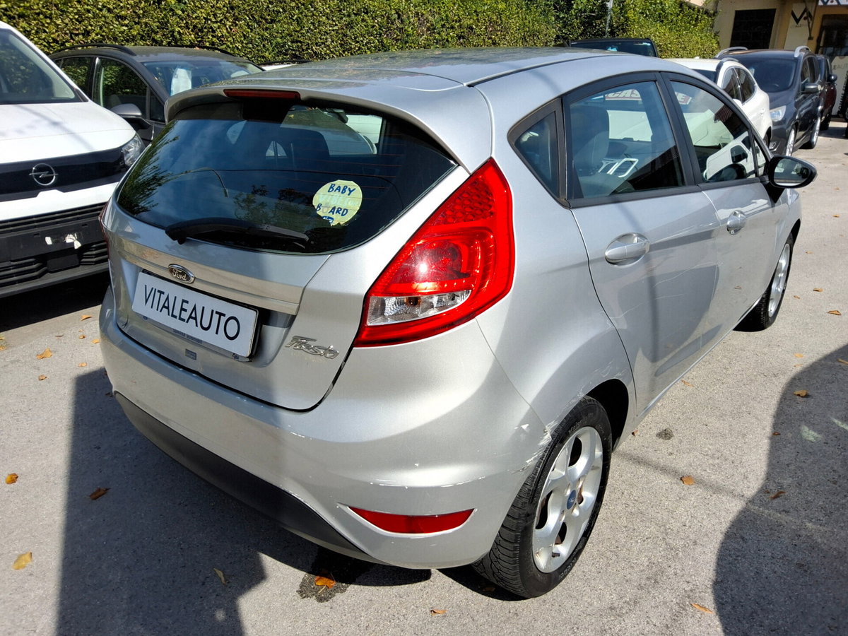 Ford Fiesta 1.2 82 CV 5 porte Titanium (5)