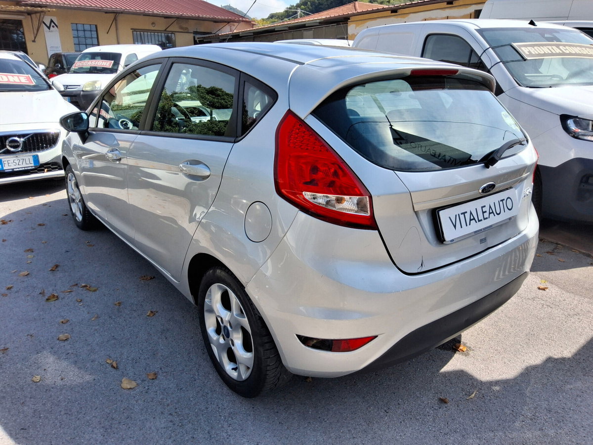 Ford Fiesta 1.2 82 CV 5 porte Titanium (7)