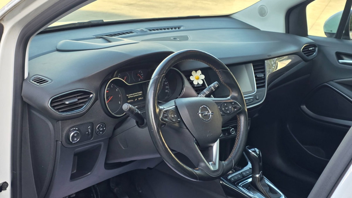 Opel Crossland X 1.2 Turbo 12V 110 CV Start&Stop aut. Ultimate (9)