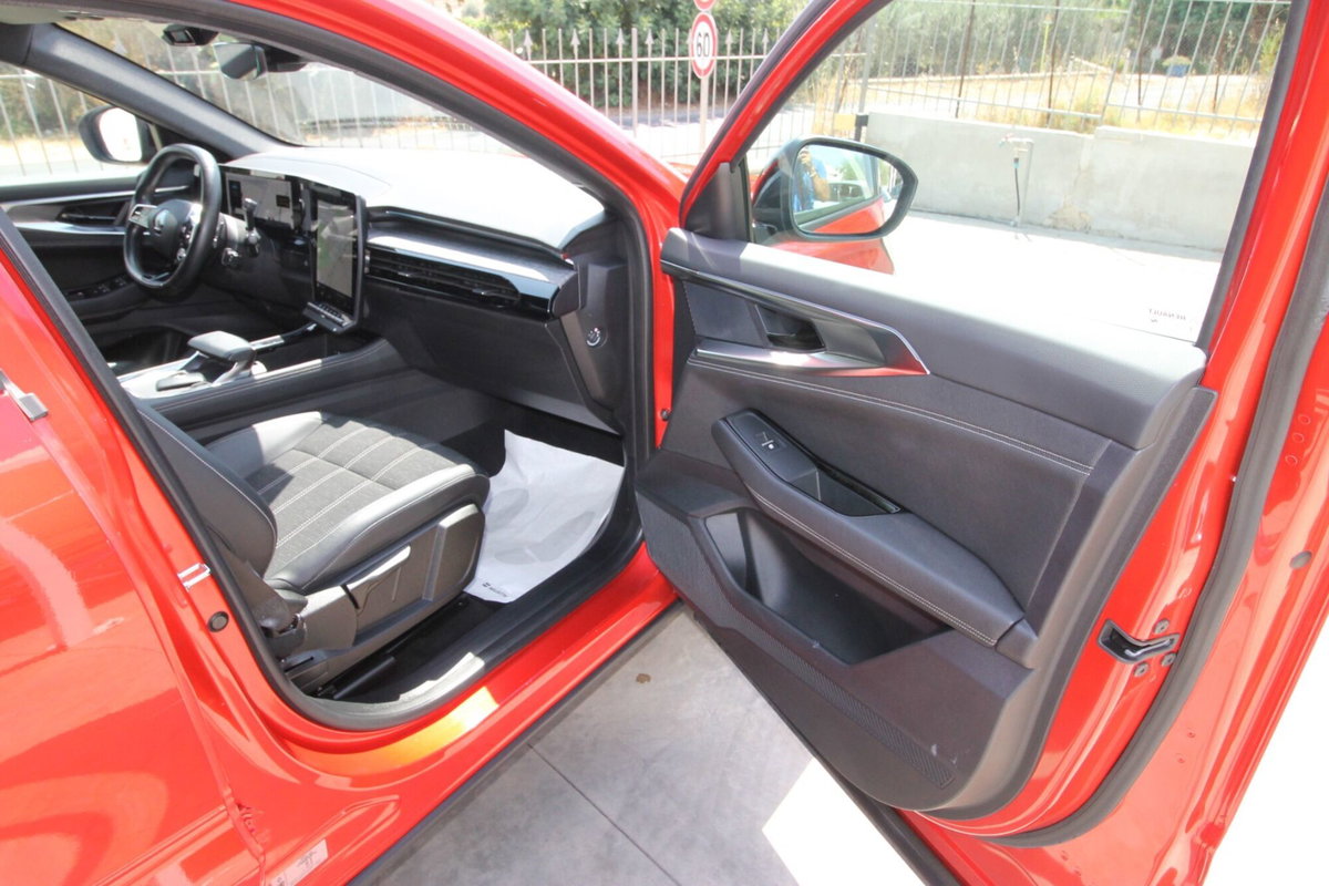 Renault Austral 1.2 full hybrid Techno 200cv auto (18)