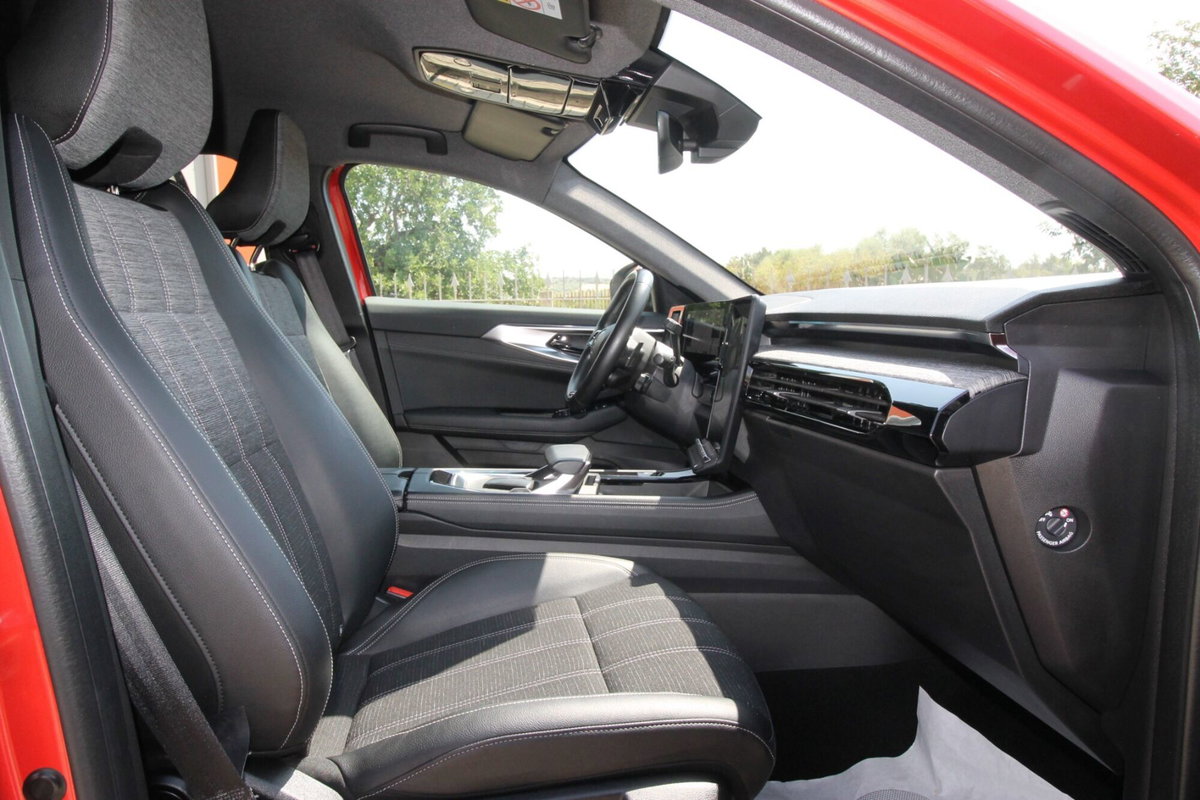 Renault Austral 1.2 full hybrid Techno 200cv auto (19)