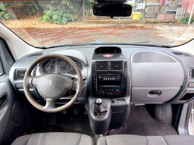 Peugeot Expert Furgone 2.0 HDi 120CV FAP PC Comfort 9P (3)