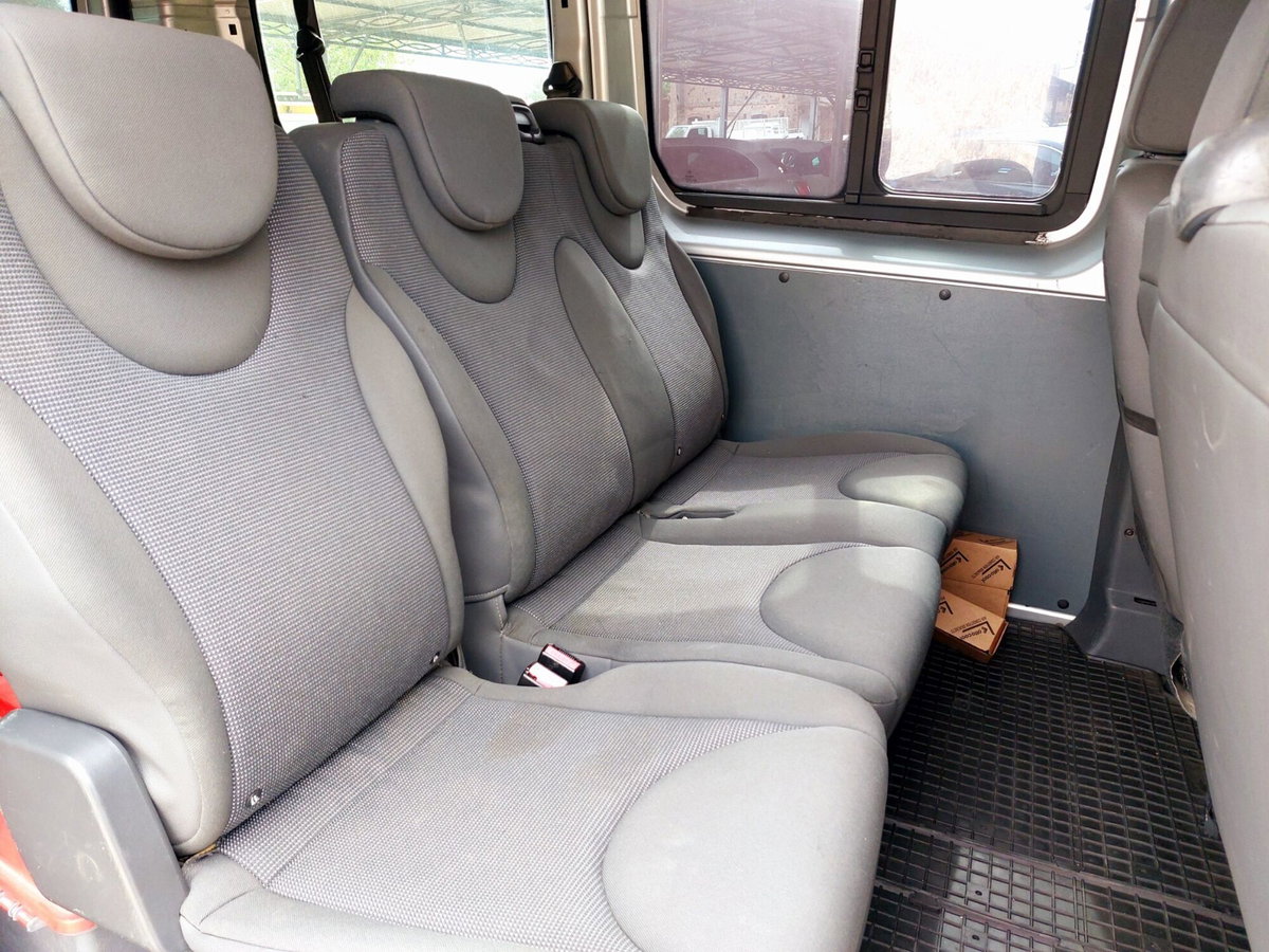 Peugeot Expert Furgone 2.0 HDi 120CV FAP PC Comfort 9P (5)