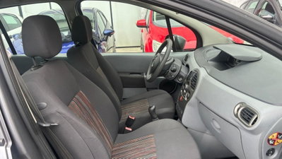 Renault Modus 1.5 dCi 85CV Dynamique (13)