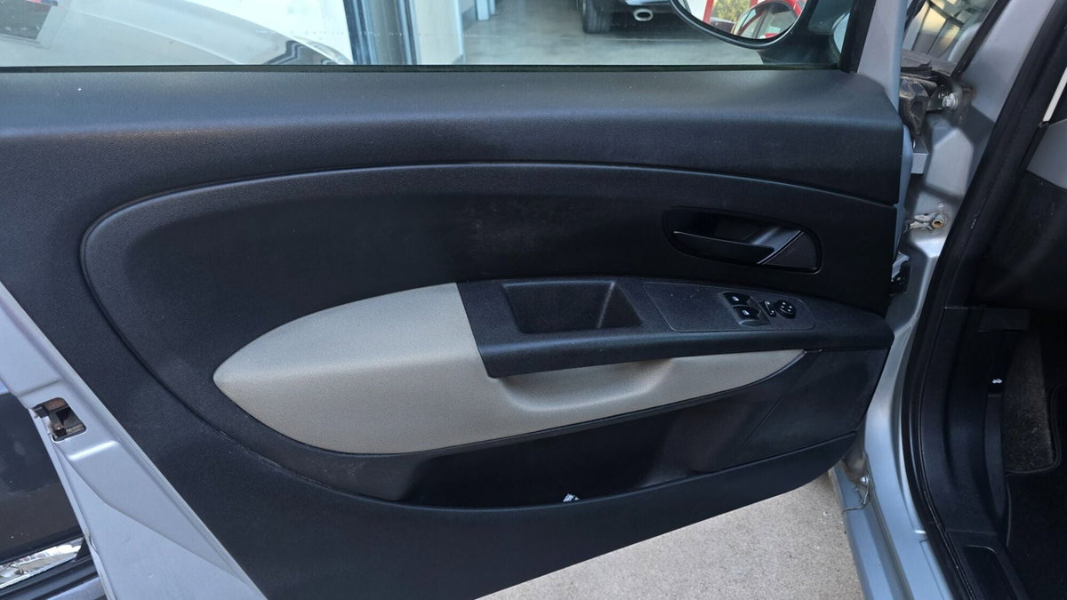 Fiat Grande Punto 1.4 5 porte Dynamic (12)