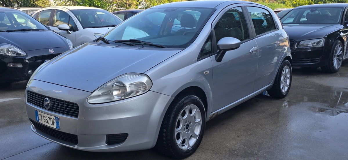 Fiat Grande Punto 1.4 5 porte Dynamic (17)