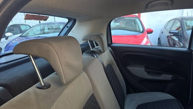 Fiat Grande Punto 1.4 5 porte Dynamic (4)