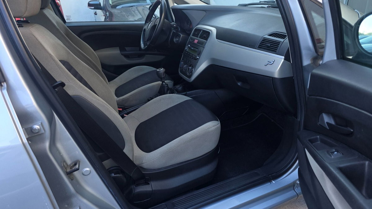 Fiat Grande Punto 1.4 5 porte Dynamic (8)