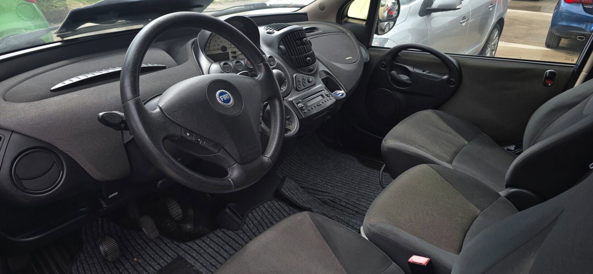 Fiat Multipla 1.6 16V Natural Power Active (12)