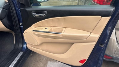 Lancia Delta 1.6 MJT DPF Oro (13)