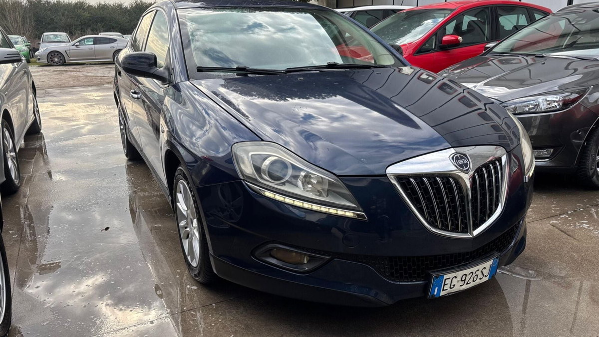 Lancia Delta 1.6 MJT DPF Oro (3)