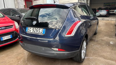 Lancia Delta 1.6 MJT DPF Oro (5)