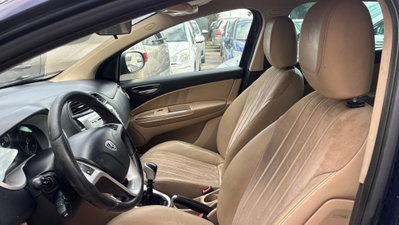 Lancia Delta 1.6 MJT DPF Oro (9)