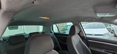 Volkswagen Golf 1.9 TDI DPF 5p. GT Sport (15)