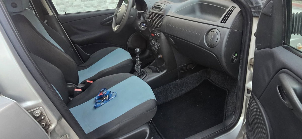 Fiat Punto 1.2 5 porte Actual (15)