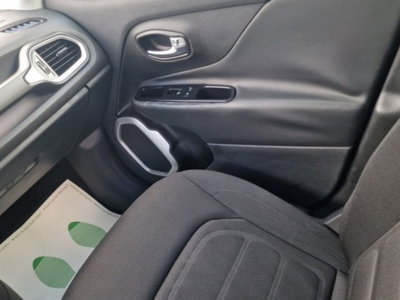 Jeep Renegade 1.6 Mjt 120 CV Limited (17)
