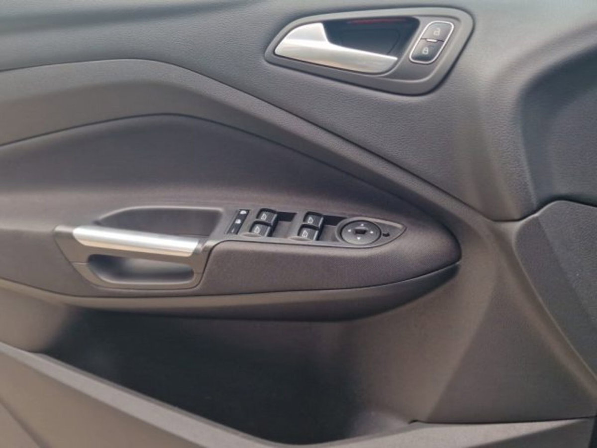 Ford C-Max 1.5 TDCi 120CV Powershift Start&Stop Titanium (12)