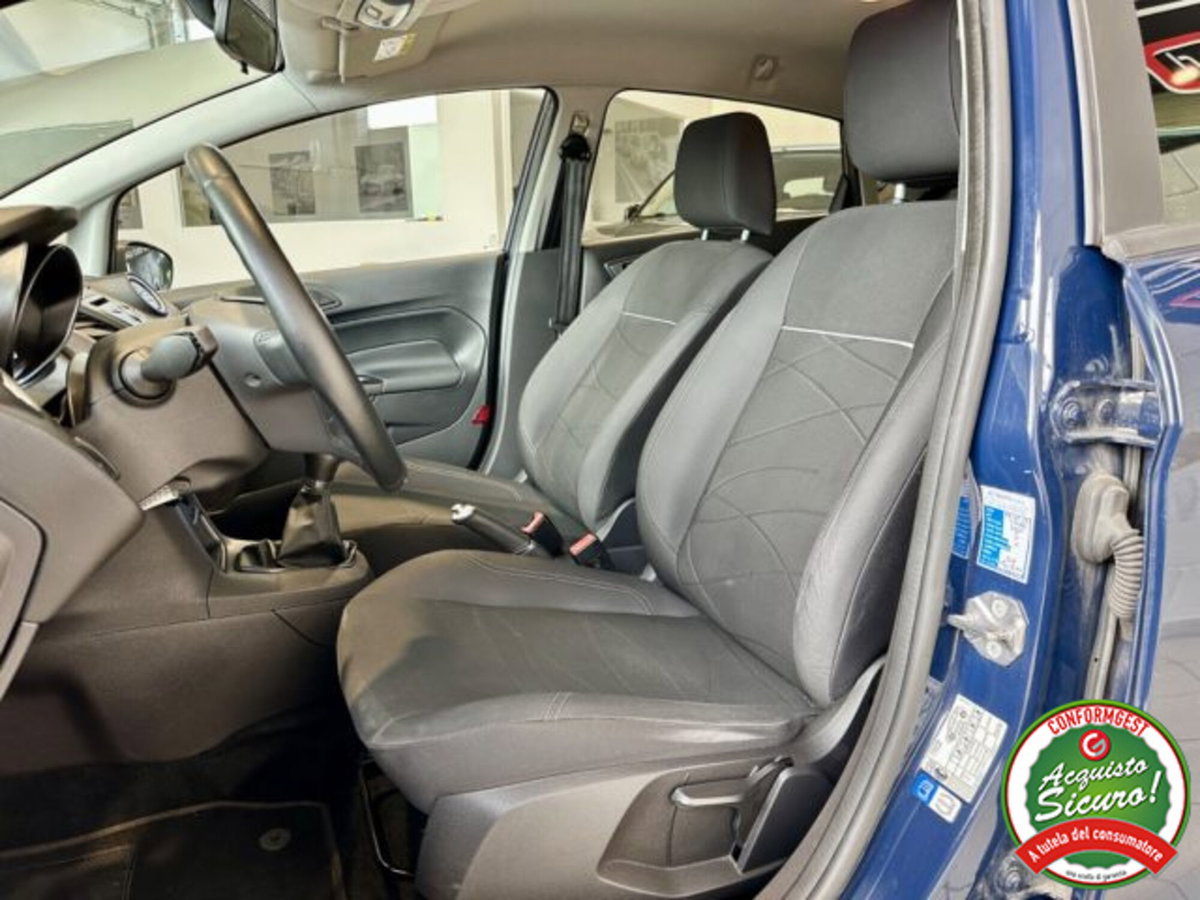 Ford Fiesta 1.5 TDCi 75CV 5 porte Titanium (9)