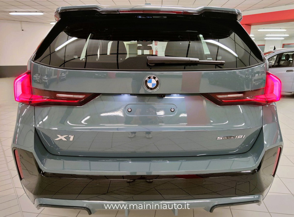 BMW X1 sDrive 18i Msport (5)