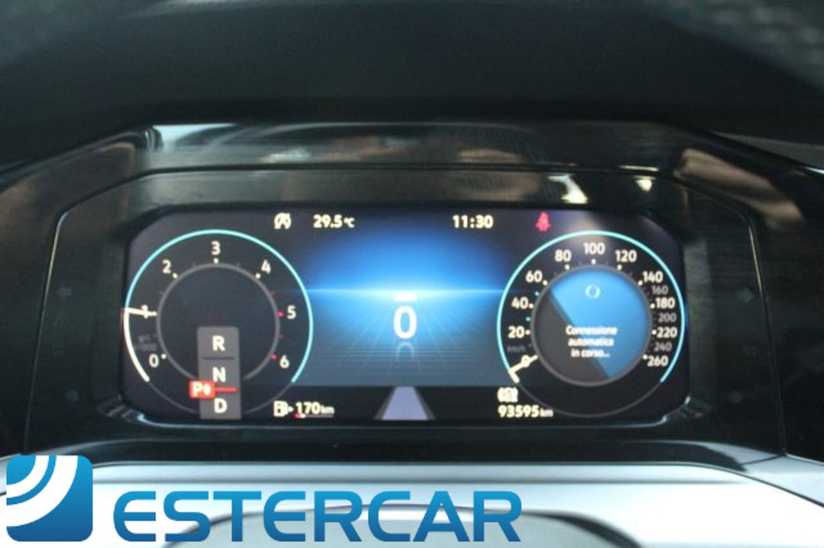 Volkswagen Golf 2.0 TDI SCR Life (10)