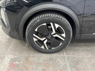 Peugeot 2008 BlueHDi 130 S&S EAT8 Allure Pack (9)