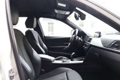 BMW Serie 3 Touring 330dA xDrive  Sport (14)