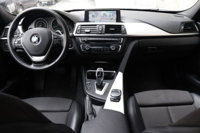 BMW Serie 3 Touring 330dA xDrive  Sport (2)