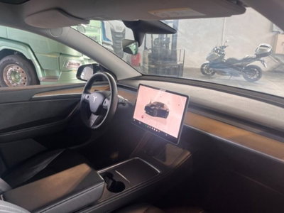 Tesla Model Y Long Range Dual Motor awd (10)