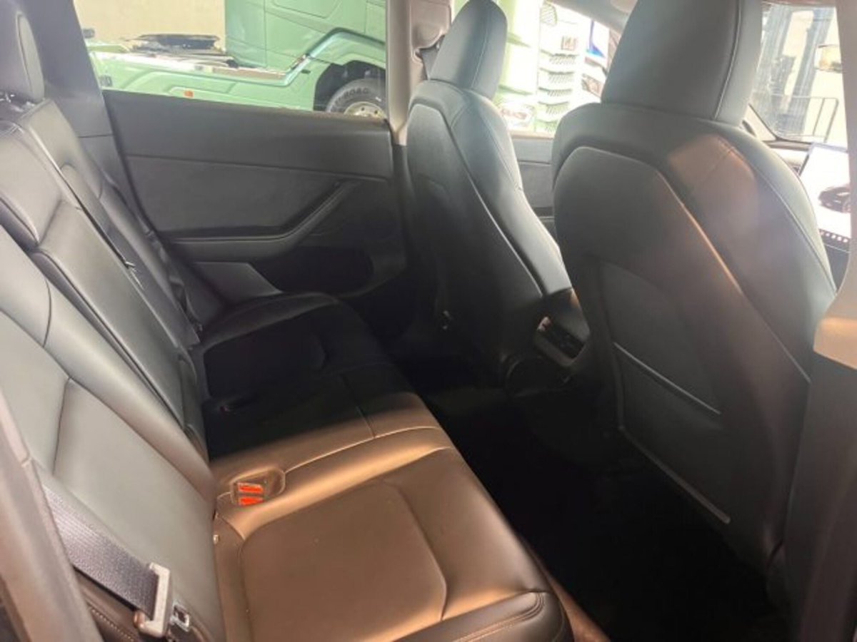 Tesla Model Y Long Range Dual Motor awd (11)