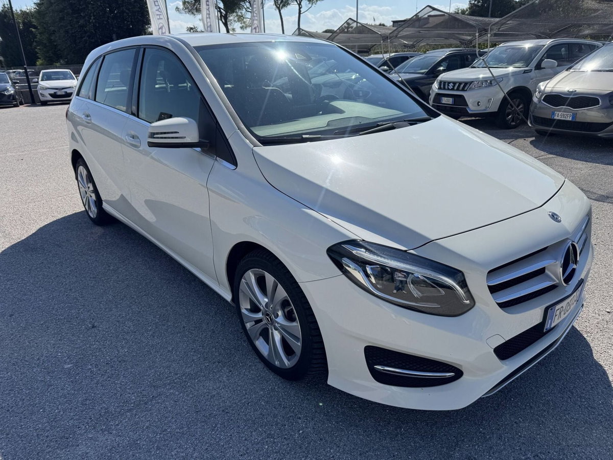 Mercedes-Benz Classe B 200 d Automatic 4Matic Sport (7)
