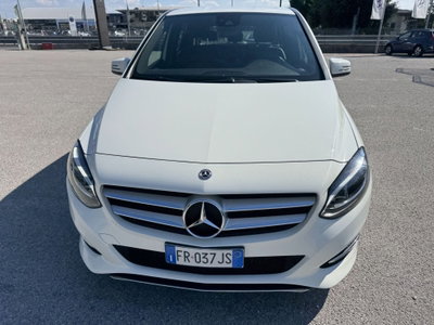 Mercedes-Benz Classe B 200 d Automatic 4Matic Sport (8)