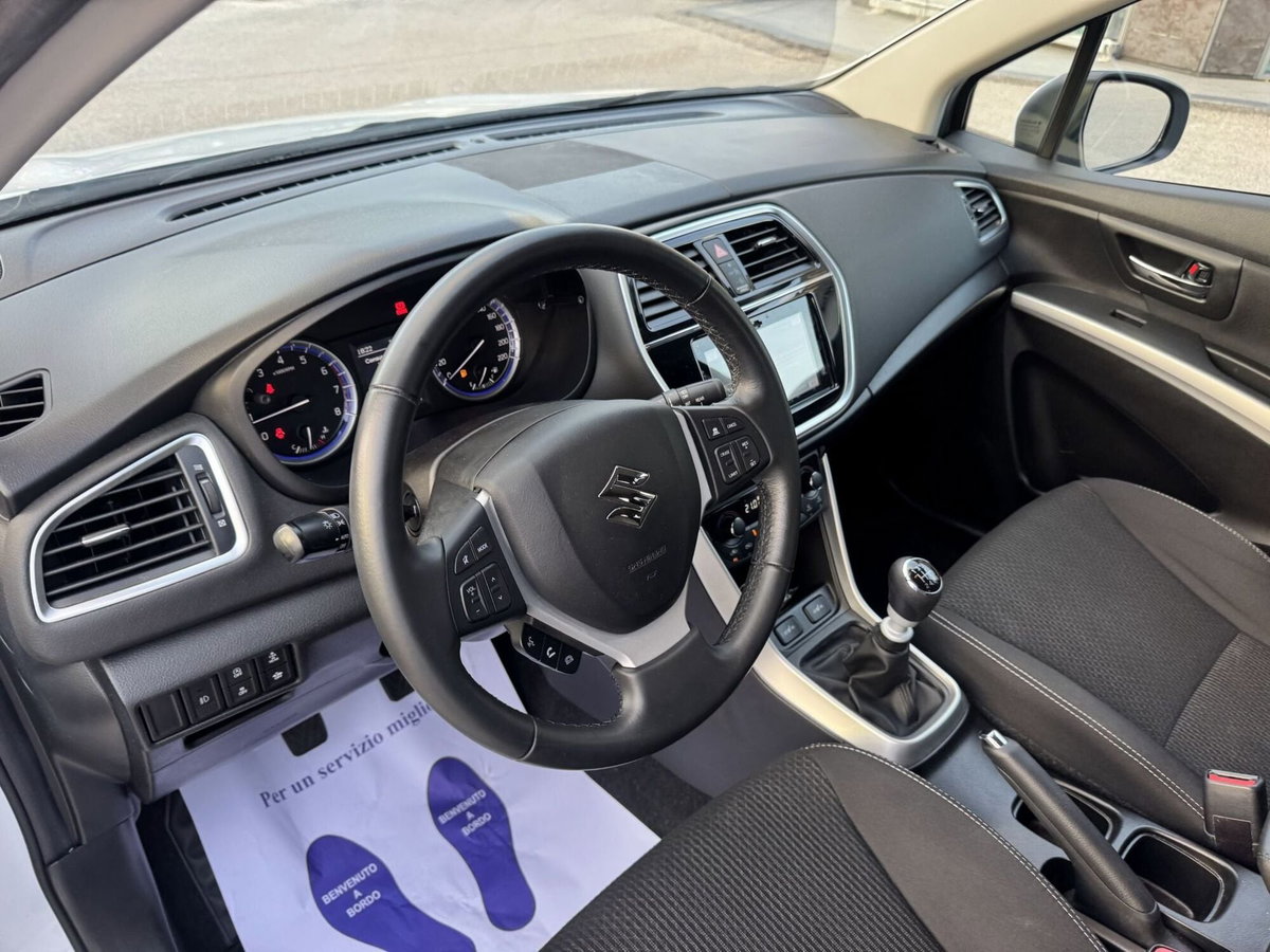 Suzuki S-Cross 1.4 Hybrid Cool (10)
