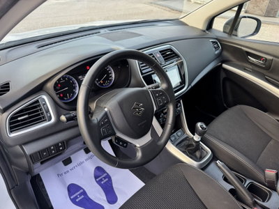 Suzuki S-Cross 1.4 Hybrid Cool (10)