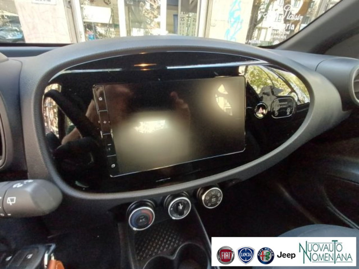 Toyota Aygo X 1.0 VVT-i 72 CV 5 porte Limited Air (17)