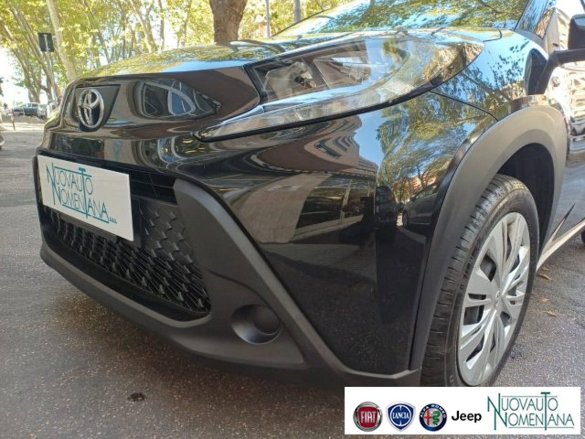 Toyota Aygo X 1.0 VVT-i 72 CV 5 porte Limited Air (3)
