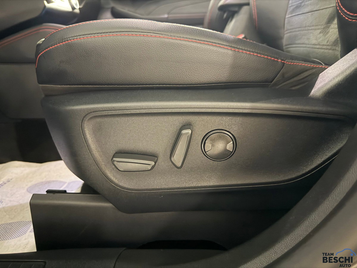 Ford Kuga 2.0 EcoBlue 120CV aut. AWD ST-Line X (11)