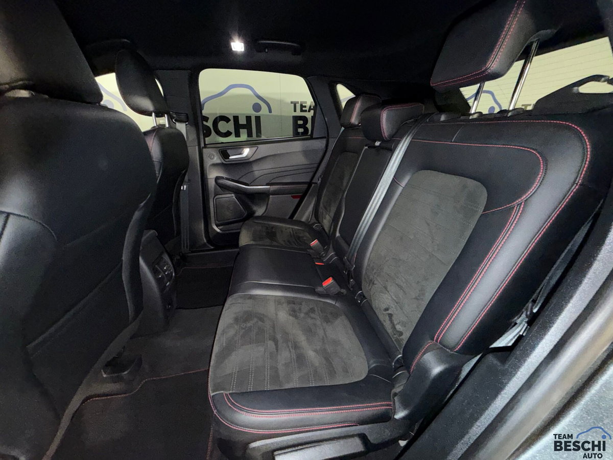 Ford Kuga 2.0 EcoBlue 120CV aut. AWD ST-Line X (13)