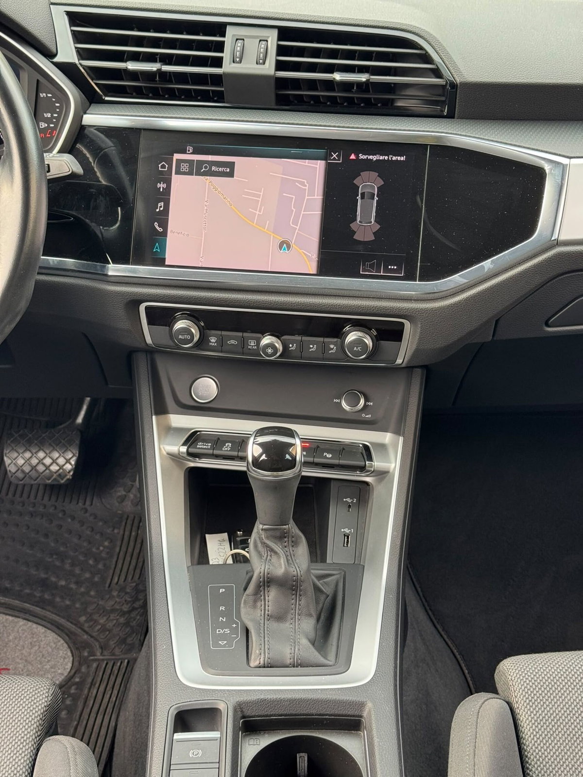 Audi Q3 35 TDI quattro S tronic S line edition (13)