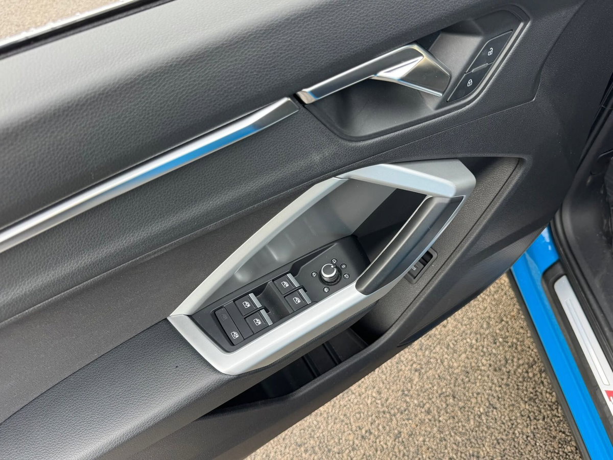 Audi Q3 35 TDI quattro S tronic S line edition (4)