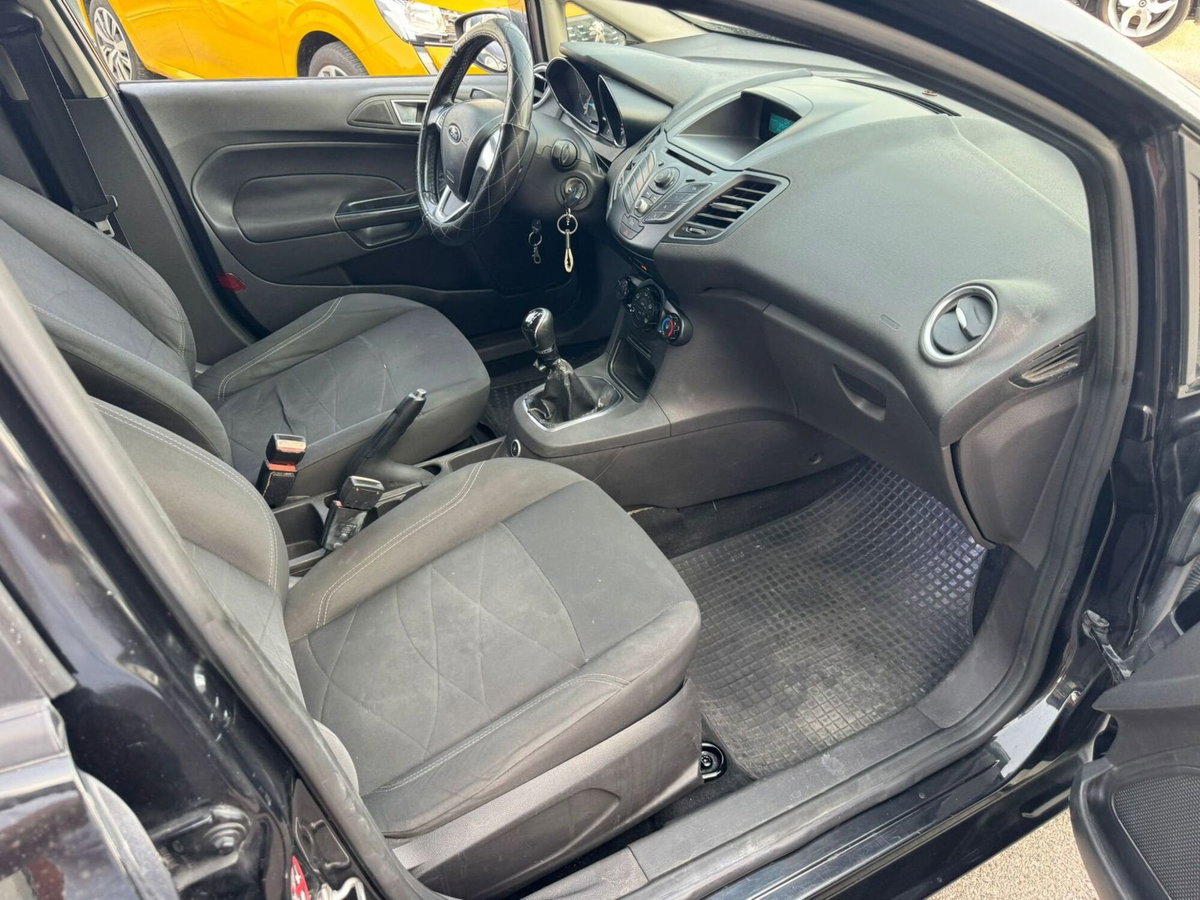 Ford Fiesta 1.4 5 porte Bz.- GPL Titanium (9)