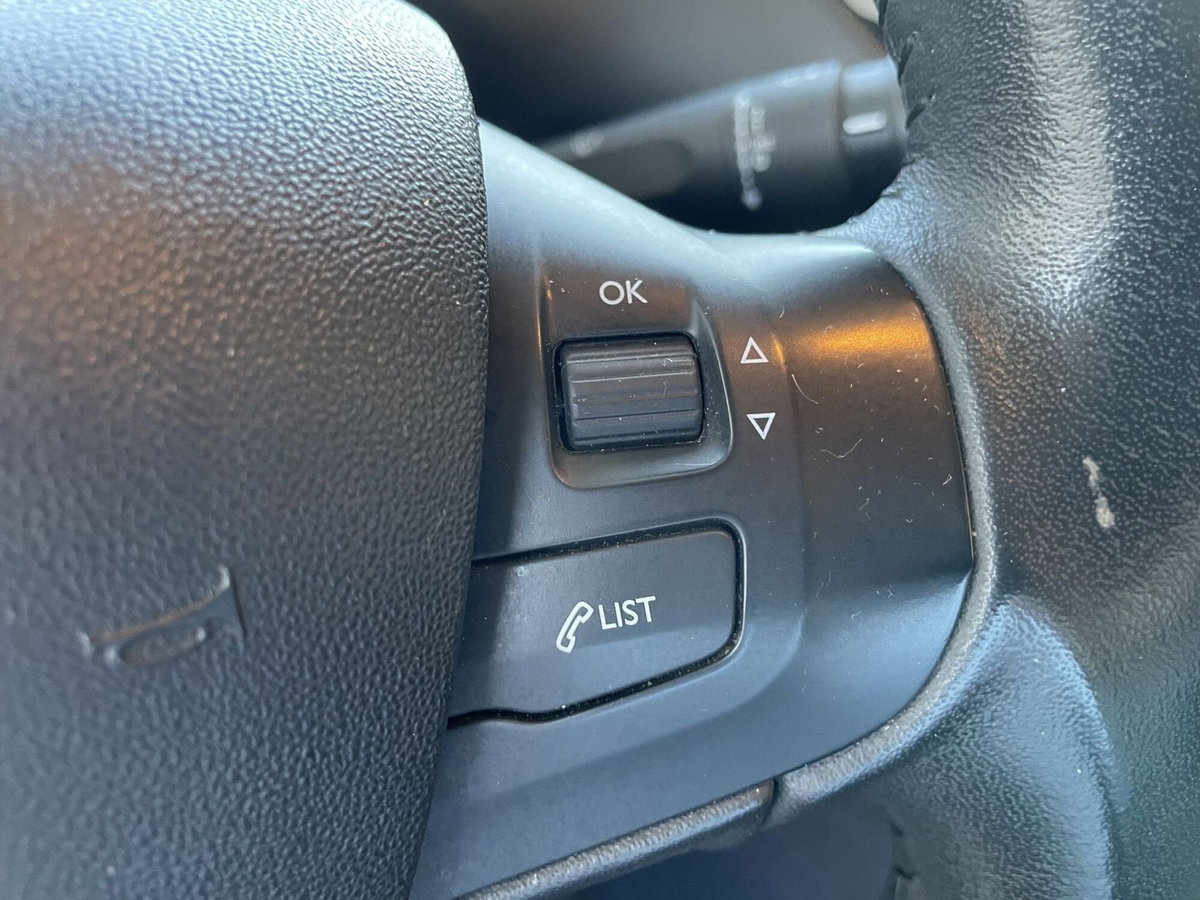 Peugeot 208 82 5 porte Active (15)