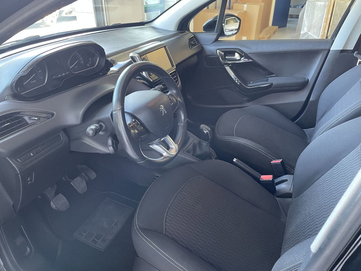 Peugeot 208 82 5 porte Active (8)